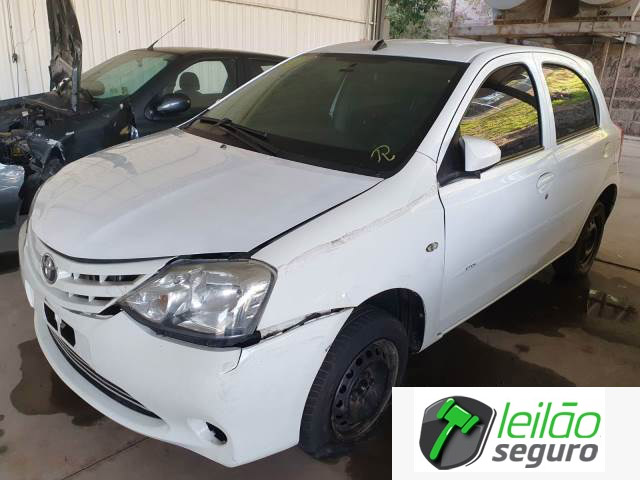 LOTE 028 - TOYOTA ETIOS X AT 1.5 16V DUAL VVT-I