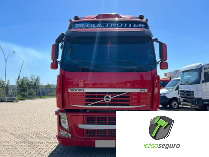 LOTE 011  VOLVO FH-540 2014